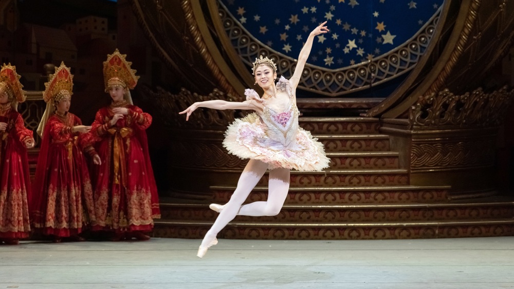 Koto Ishihara in The Nutcracker.