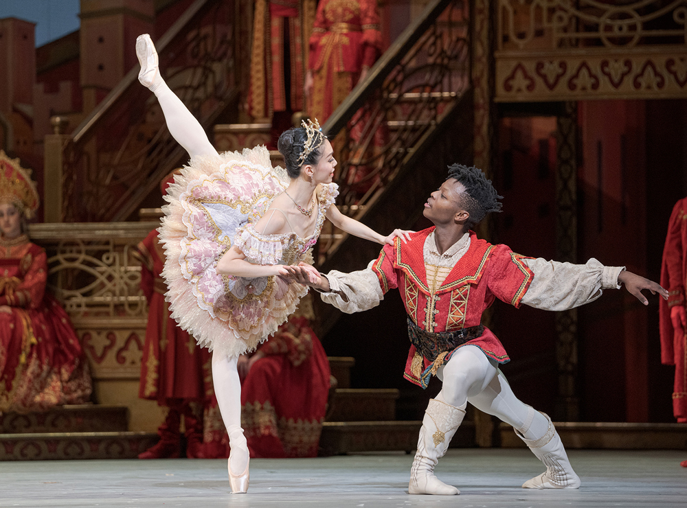 Tirion Law and Siphesihle November in The Nutcracker.