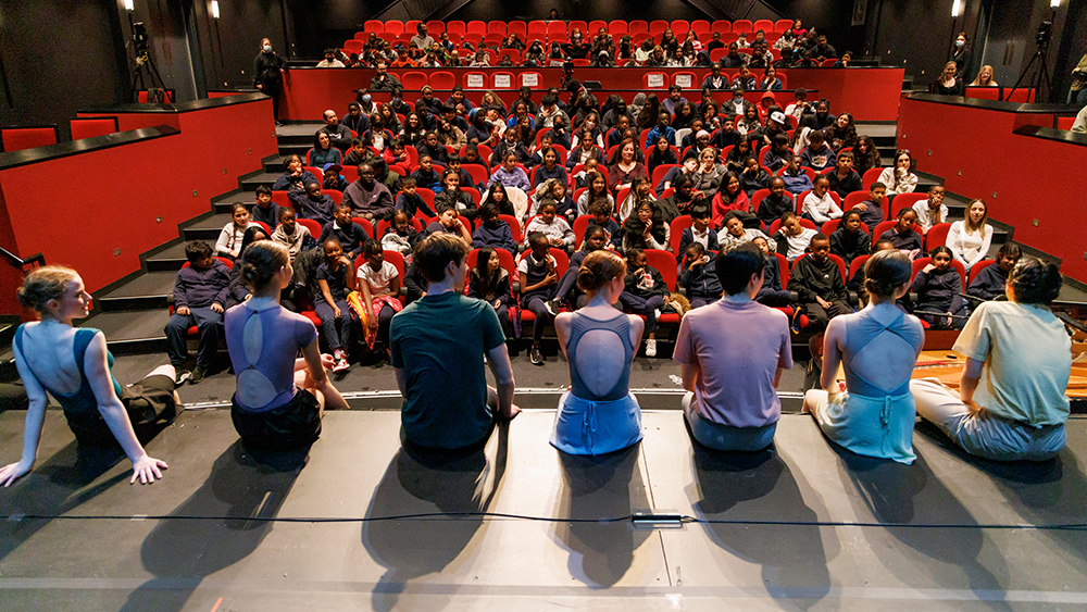 Apprentices at the YOU Dance Residency at York University.