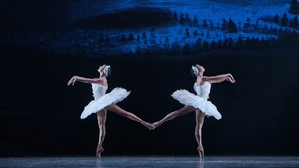 Selene Guerrero Trujillo and Jenna Savella in Swan Lake.