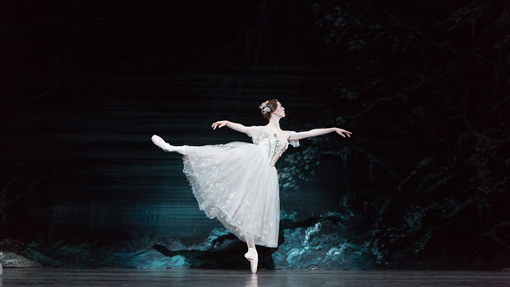 Alexandra MacDonald in Giselle. 