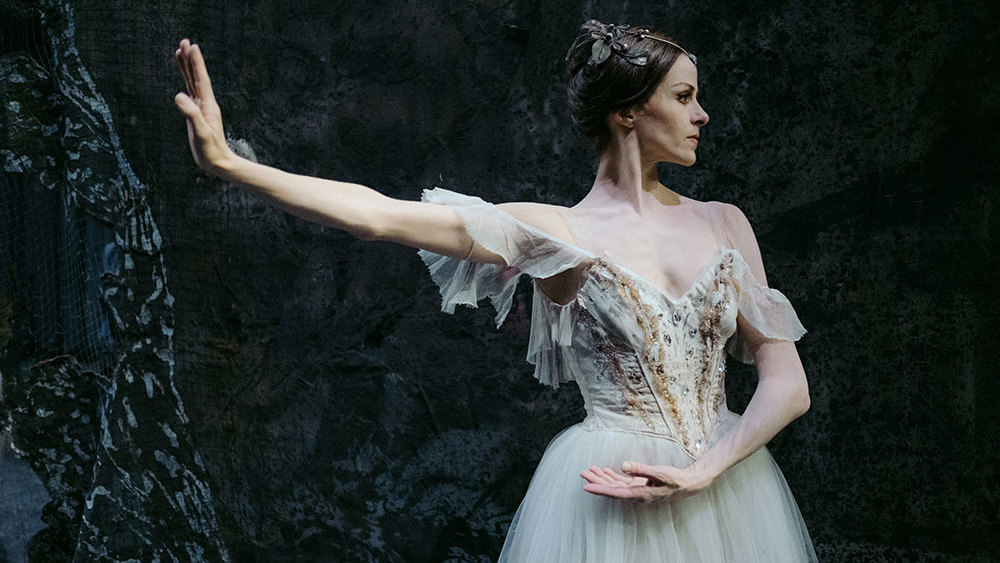 Heather Ogden in Giselle.